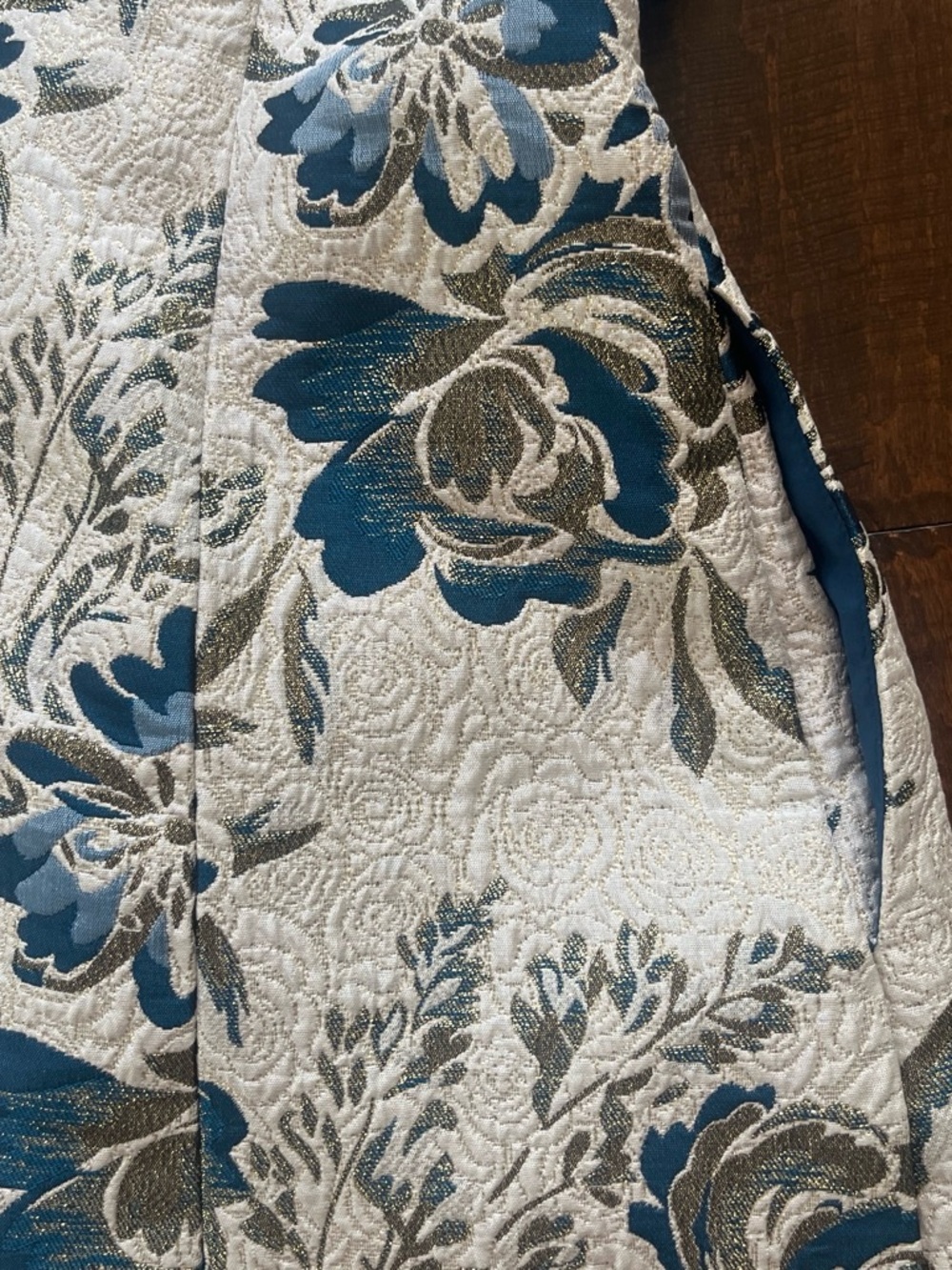 Vince Camuto sleeveless cream and blue floral jaquard fIt and flare dress Sz. 8 - Picture 5 of 5